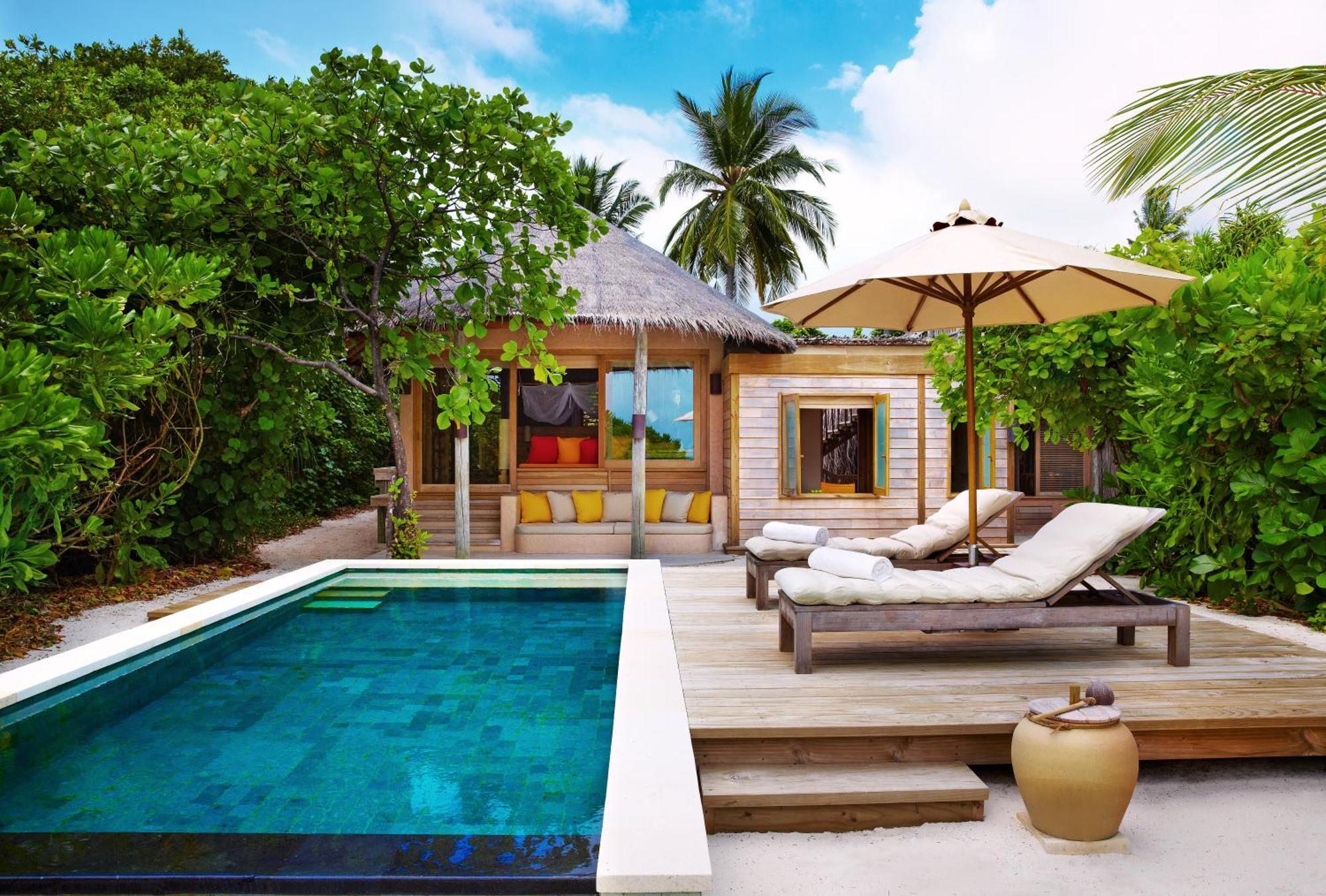 Family Ocean Beach Villa with Pool